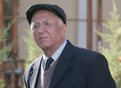 http://n.ziyouz.com/images/ibrohim_gafurov.jpg