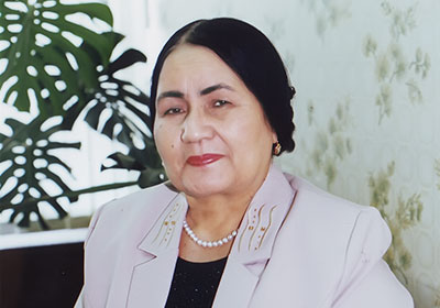 http://n.ziyouz.com/images/oydin_hojiyeva.jpg